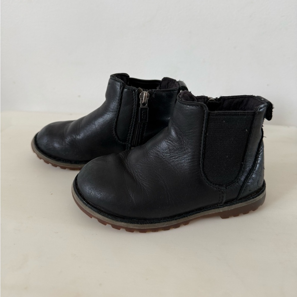 UGG Black Toddler Boots Leather Girls Size 8